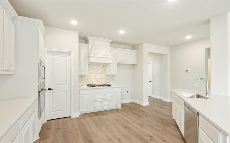 2800 Emerald Trace Drive, Denton, TX 76226, 5 Bedrooms Bedrooms, ,3 BathroomsBathrooms,Residential,For Sale,2800 Emerald Trace Drive,20791545