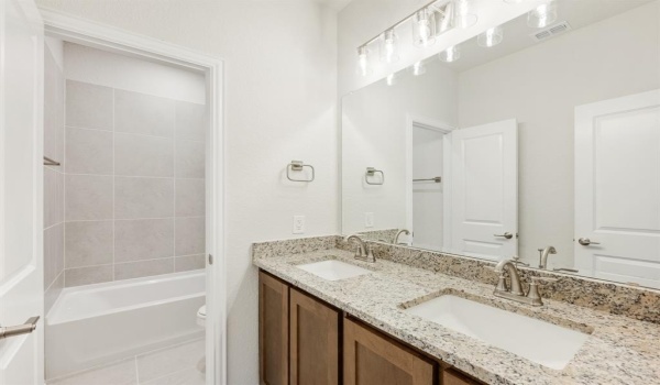 2801 Emerald Trace Drive, Denton, TX 76226, 5 Bedrooms Bedrooms, ,5 BathroomsBathrooms,Residential,For Sale,2801 Emerald Trace Drive,20791580