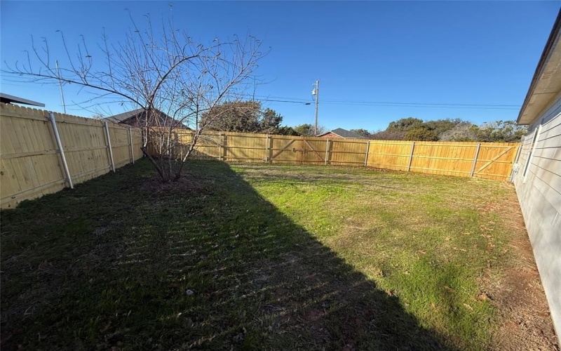 2405 San Gabriel Drive, Granbury, TX 76048, 3 Bedrooms Bedrooms, ,2 BathroomsBathrooms,Residential,For Sale,2405 San Gabriel Drive,20795782