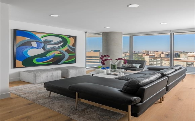 3130 N Harwood Street #1905, Dallas, TX 75201, 2 Bedrooms Bedrooms, ,2 BathroomsBathrooms,Residential,For Sale,3130 N Harwood Street,20795811