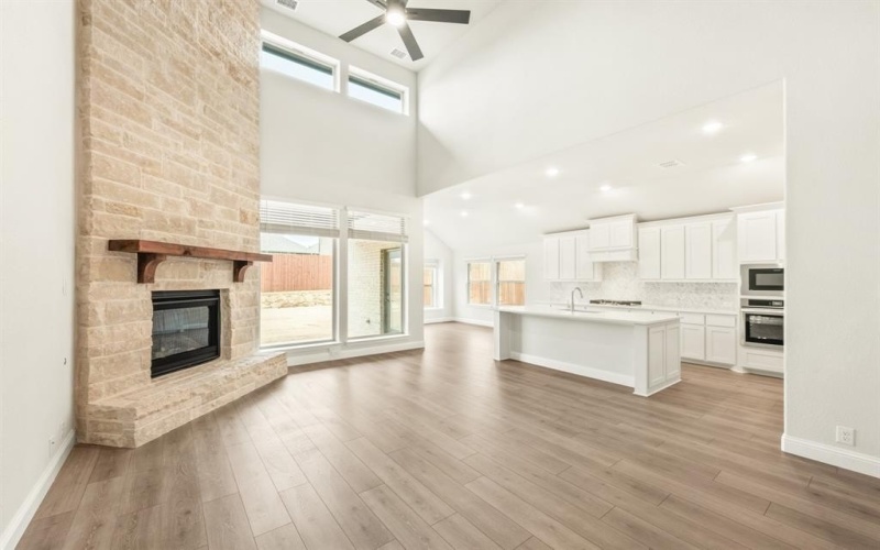 3016 Emerald Trace Drive, Denton, TX 76226, 6 Bedrooms Bedrooms, ,5 BathroomsBathrooms,Residential,For Sale,3016 Emerald Trace Drive,20791632