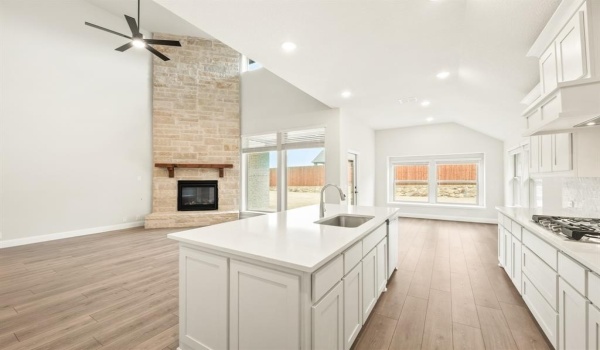 3016 Emerald Trace Drive, Denton, TX 76226, 6 Bedrooms Bedrooms, ,5 BathroomsBathrooms,Residential,For Sale,3016 Emerald Trace Drive,20791632