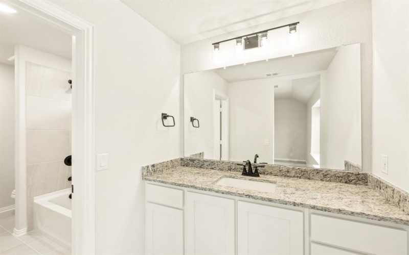 3016 Emerald Trace Drive, Denton, TX 76226, 6 Bedrooms Bedrooms, ,5 BathroomsBathrooms,Residential,For Sale,3016 Emerald Trace Drive,20791632