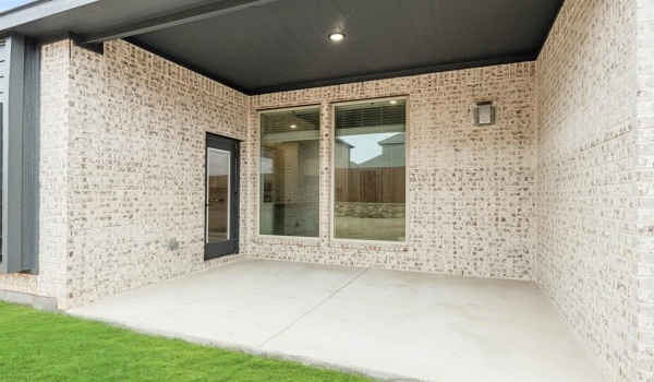 3016 Emerald Trace Drive, Denton, TX 76226, 6 Bedrooms Bedrooms, ,5 BathroomsBathrooms,Residential,For Sale,3016 Emerald Trace Drive,20791632