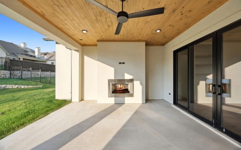 9636 LaTour Lane, Fort Worth, TX 76126, 4 Bedrooms Bedrooms, ,5 BathroomsBathrooms,Residential,For Sale,9636 LaTour Lane,20796684