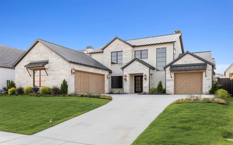 9636 LaTour Lane, Fort Worth, TX 76126, 4 Bedrooms Bedrooms, ,5 BathroomsBathrooms,Residential,For Sale,9636 LaTour Lane,20796684