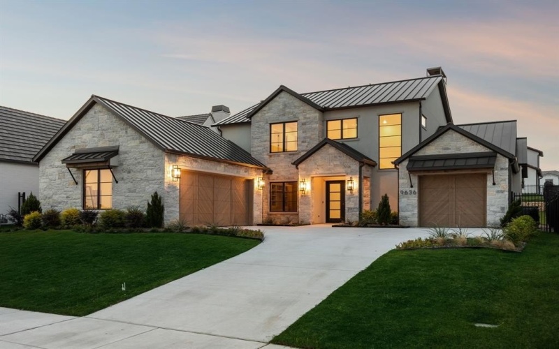 9636 LaTour Lane, Fort Worth, TX 76126, 4 Bedrooms Bedrooms, ,5 BathroomsBathrooms,Residential,For Sale,9636 LaTour Lane,20796684