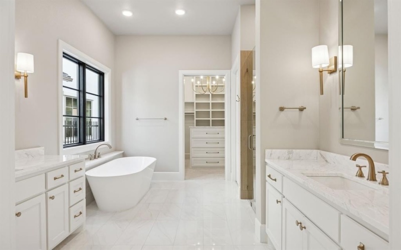 9636 LaTour Lane, Fort Worth, TX 76126, 4 Bedrooms Bedrooms, ,5 BathroomsBathrooms,Residential,For Sale,9636 LaTour Lane,20796684