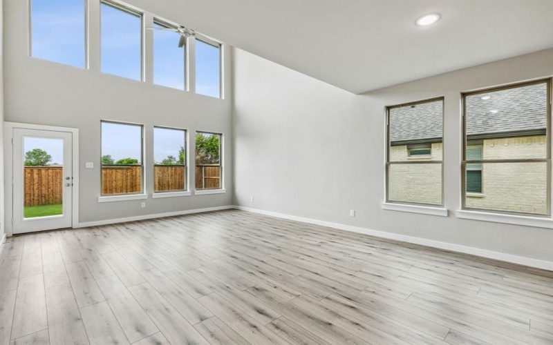 3911 White Rock Drive, Farmersville, TX 75442, 4 Habitaciones Habitaciones , ,2 BañosBaños,Residential,En Venta,3911 White Rock Drive,20797538