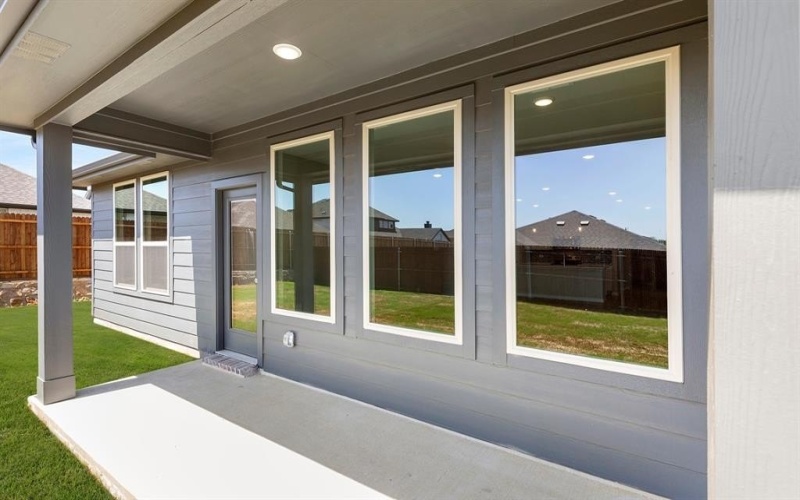 1601 Edgeway Drive, Aubrey, TX 76227, 4 Bedrooms Bedrooms, ,3 BathroomsBathrooms,Residential,For Sale,1601 Edgeway Drive,20797642