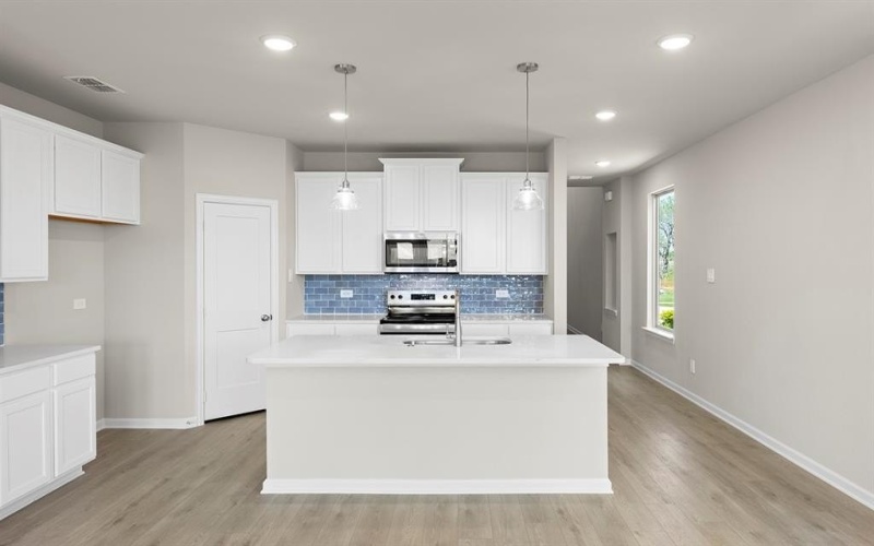 1601 Edgeway Drive, Aubrey, TX 76227, 4 Bedrooms Bedrooms, ,3 BathroomsBathrooms,Residential,For Sale,1601 Edgeway Drive,20797642