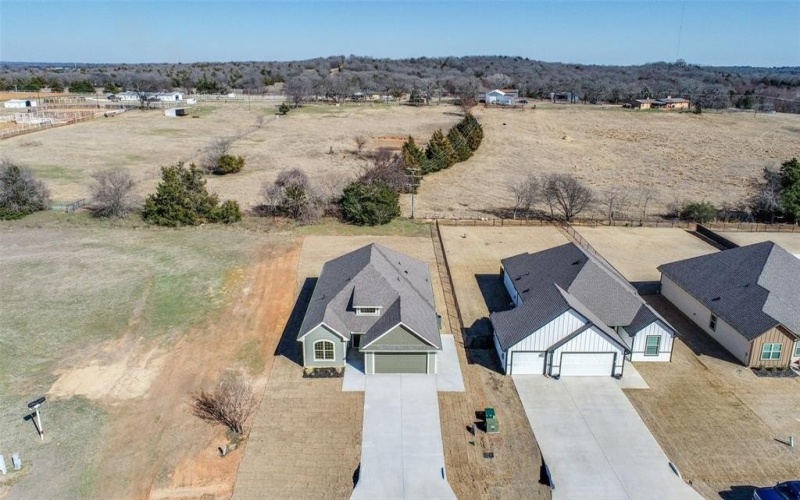 133 Mohave Drive, Gainesville, TX 76240, 3 Bedrooms Bedrooms, ,2 BathroomsBathrooms,Residential,For Sale,133 Mohave Drive,20797713