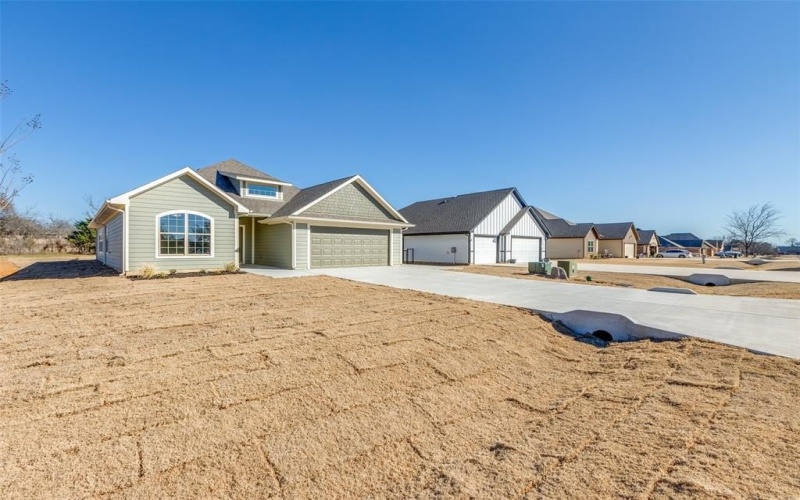 133 Mohave Drive, Gainesville, TX 76240, 3 Bedrooms Bedrooms, ,2 BathroomsBathrooms,Residential,For Sale,133 Mohave Drive,20797713