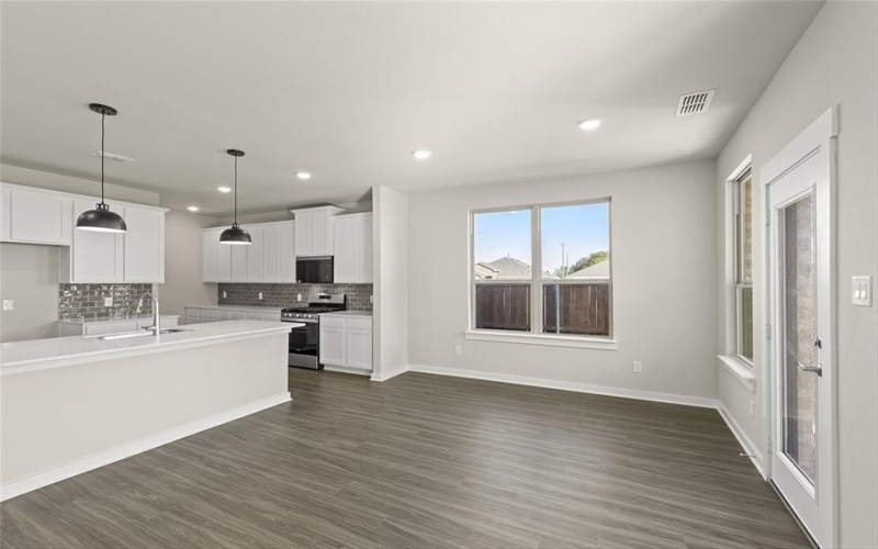 1200 Beaumont, Red Oak, TX 75154, 4 Habitaciones Habitaciones , ,3 BañosBaños,Residential,En Venta,1200 Beaumont,20798277