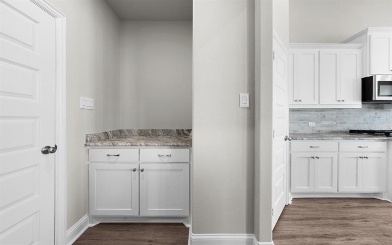 6617 Woodley, Mesquite, TX 75114, 4 Habitaciones Habitaciones , ,3 BañosBaños,Residential,En Venta,6617 Woodley,20798336