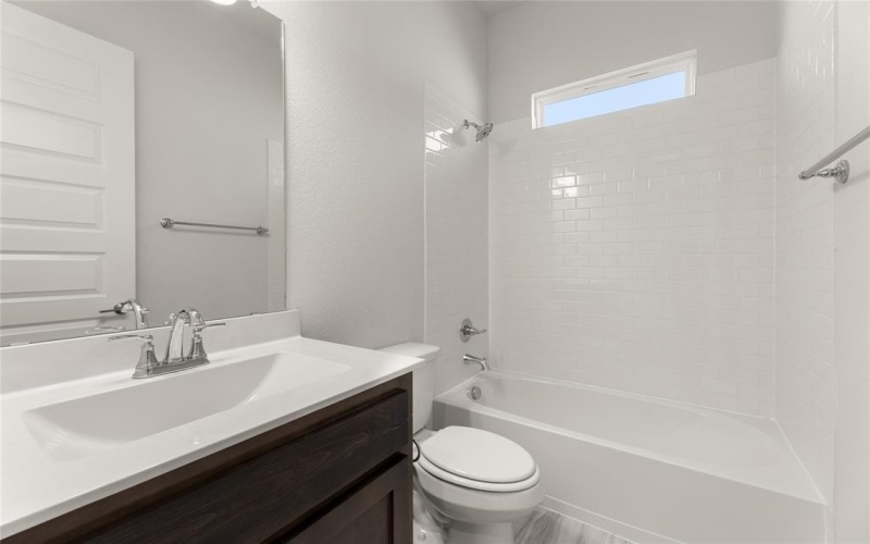 1057 Fleetwood Drive, Justin, TX 76247, 4 Bedrooms Bedrooms, ,3 BathroomsBathrooms,Residential,For Sale,1057 Fleetwood Drive,20798646