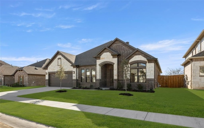 1057 Fleetwood Drive, Justin, TX 76247, 4 Bedrooms Bedrooms, ,3 BathroomsBathrooms,Residential,For Sale,1057 Fleetwood Drive,20798646