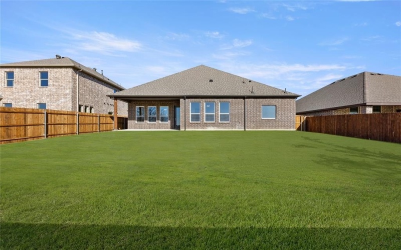 1057 Fleetwood Drive, Justin, TX 76247, 4 Bedrooms Bedrooms, ,3 BathroomsBathrooms,Residential,For Sale,1057 Fleetwood Drive,20798646
