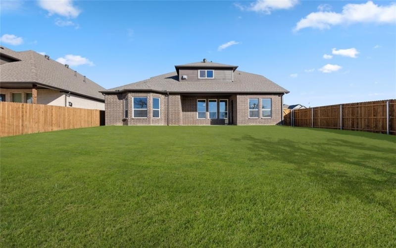 1045 Fleetwood Drive, Justin, TX 76247, 4 Bedrooms Bedrooms, ,5 BathroomsBathrooms,Residential,For Sale,1045 Fleetwood Drive,20798688