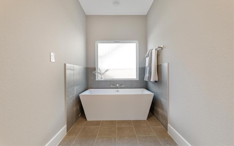 133 Pueblo Drive, Lake Kiowa, TX 76240, 3 Bedrooms Bedrooms, ,2 BathroomsBathrooms,Residential,For Sale,133 Pueblo Drive,20798868