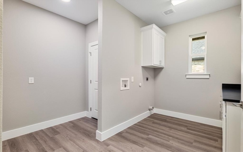 133 Pueblo Drive, Lake Kiowa, TX 76240, 3 Bedrooms Bedrooms, ,2 BathroomsBathrooms,Residential,For Sale,133 Pueblo Drive,20798868