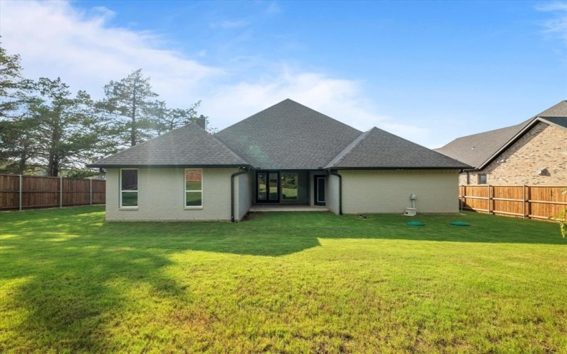 133 Pueblo Drive, Lake Kiowa, TX 76240, 3 Bedrooms Bedrooms, ,2 BathroomsBathrooms,Residential,For Sale,133 Pueblo Drive,20798868