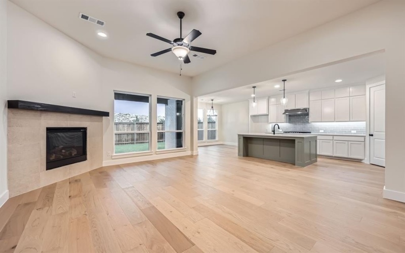 4437 Timberdrift Street, Midlothian, TX 76065, 3 Habitaciones Habitaciones , ,2 BañosBaños,Residential,En Venta,4437 Timberdrift Street,20798873