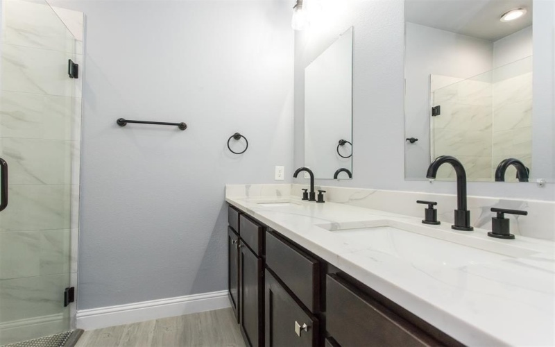 415 W Elm Street #415, Denison, TX 75020, 3 Bedrooms Bedrooms, ,2 BathroomsBathrooms,Residential Lease,For Rent,415 W Elm Street,20798875
