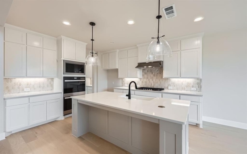 4433 Timberdrift Street, Midlothian, TX 76065, 4 Bedrooms Bedrooms, ,5 BathroomsBathrooms,Residential,For Sale,4433 Timberdrift Street,20798880