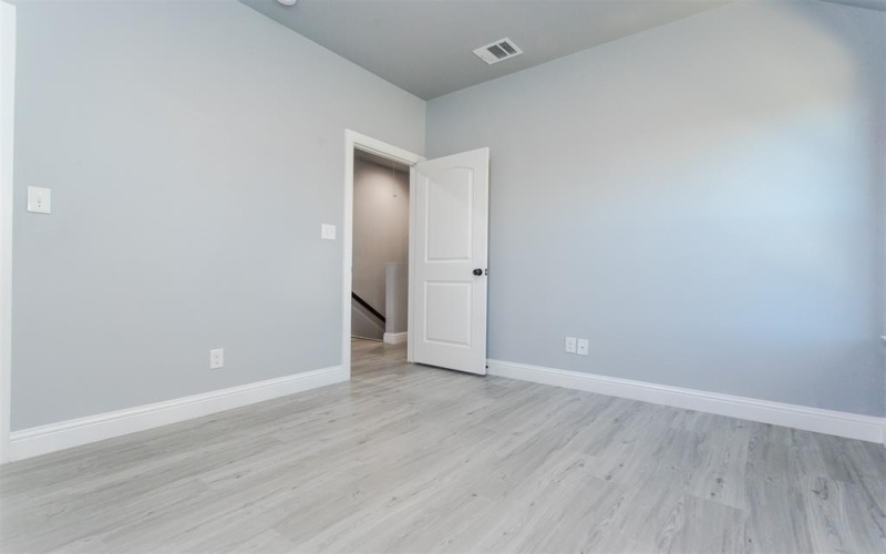 415 W Elm Street #417, Denison, TX 75020, 3 Bedrooms Bedrooms, ,2 BathroomsBathrooms,Residential Lease,For Rent,415 W Elm Street,20798883