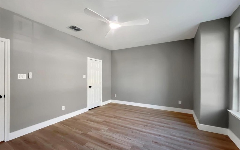 3819 Spence Street, Dallas, TX 75215, 3 Bedrooms Bedrooms, ,2 BathroomsBathrooms,Residential,For Sale,3819 Spence Street,20799058