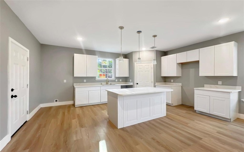3819 Spence Street, Dallas, TX 75215, 3 Bedrooms Bedrooms, ,2 BathroomsBathrooms,Residential,For Sale,3819 Spence Street,20799058