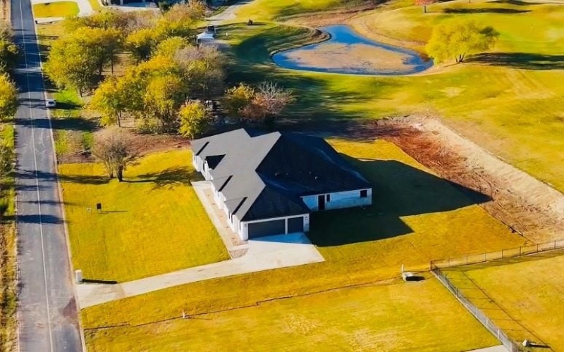 170 Top Flight Drive, Weatherford, TX 76087, 4 Bedrooms Bedrooms, ,6 BathroomsBathrooms,Residential,For Sale,170 Top Flight Drive,20799236