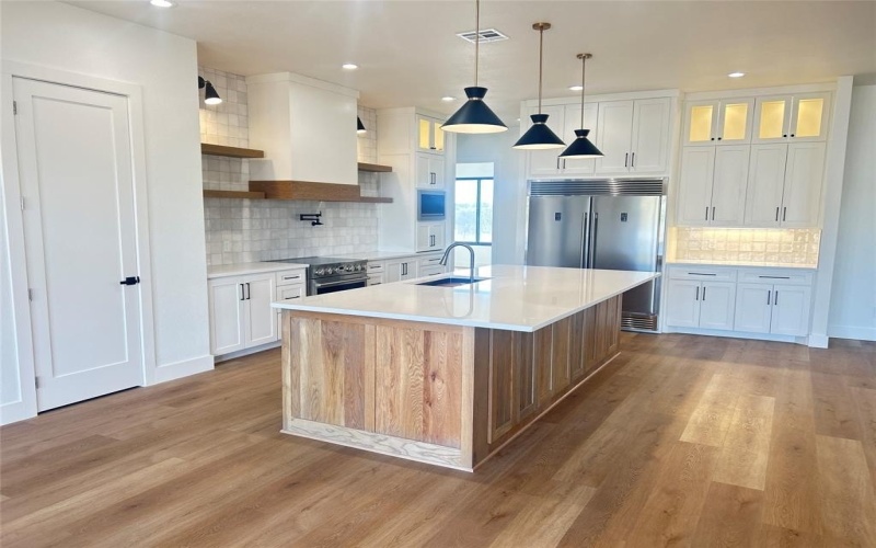 170 Top Flight Drive, Weatherford, TX 76087, 4 Bedrooms Bedrooms, ,6 BathroomsBathrooms,Residential,For Sale,170 Top Flight Drive,20799236