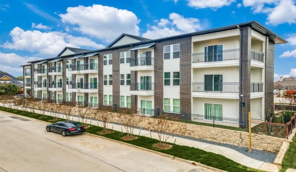 624 N Lancaster Avenue #A1, Dallas, TX 75203, 1 Bedroom Bedrooms, ,1 BathroomBathrooms,Residential Lease,For Rent,624 N Lancaster Avenue,20799335