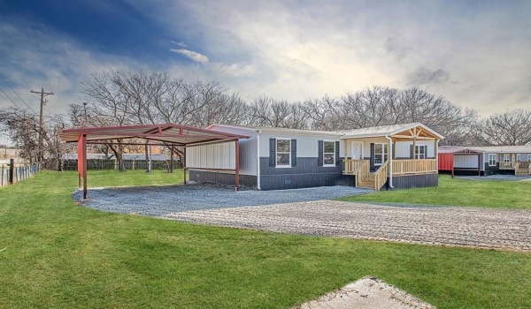 101 Kelly Court, Azle, TX 76020, 4 Bedrooms Bedrooms, ,2 BathroomsBathrooms,Residential,For Sale,101 Kelly Court,20799435