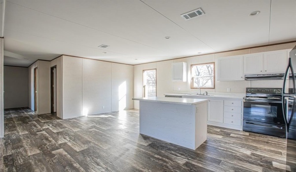 101 Kelly Court, Azle, TX 76020, 4 Bedrooms Bedrooms, ,2 BathroomsBathrooms,Residential,For Sale,101 Kelly Court,20799435