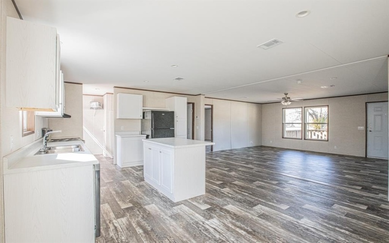 101 Kelly Court, Azle, TX 76020, 4 Bedrooms Bedrooms, ,2 BathroomsBathrooms,Residential,For Sale,101 Kelly Court,20799435