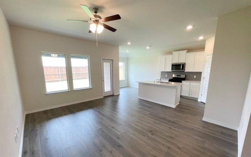 4224 Lucy Lane, Sherman, TX 75090, 3 Habitaciones Habitaciones , ,2 BañosBaños,Residential,En Venta,4224 Lucy Lane,20803273
