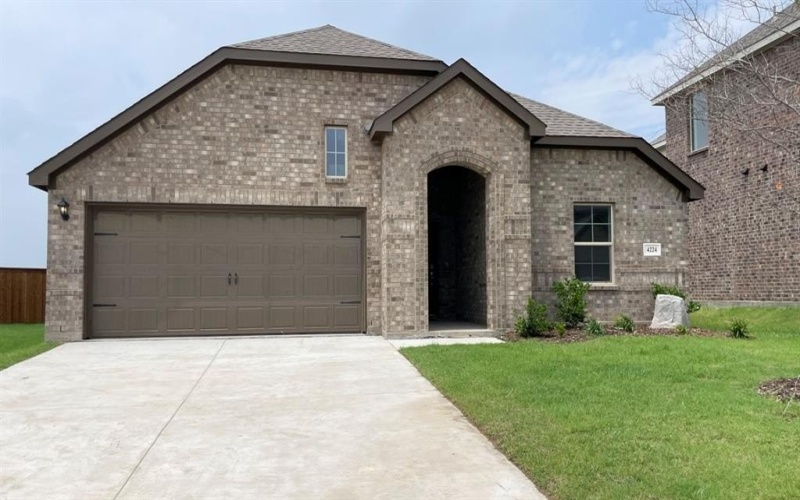 4224 Lucy Lane, Sherman, TX 75090, 3 Habitaciones Habitaciones , ,2 BañosBaños,Residential,En Venta,4224 Lucy Lane,20803273