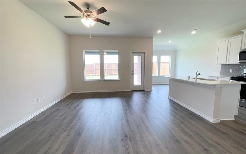 4224 Lucy Lane, Sherman, TX 75090, 3 Habitaciones Habitaciones , ,2 BañosBaños,Residential,En Venta,4224 Lucy Lane,20803273