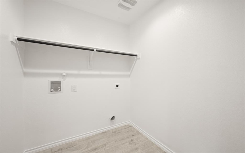 429 Falcon, Azle, TX 76020, 3 Habitaciones Habitaciones , ,2 BañosBaños,Residential,En Venta,429 Falcon,20803420
