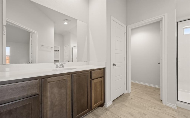 429 Falcon, Azle, TX 76020, 3 Habitaciones Habitaciones , ,2 BañosBaños,Residential,En Venta,429 Falcon,20803420