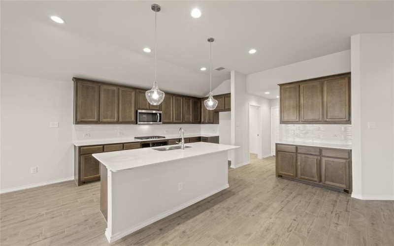 429 Falcon, Azle, TX 76020, 3 Habitaciones Habitaciones , ,2 BañosBaños,Residential,En Venta,429 Falcon,20803420
