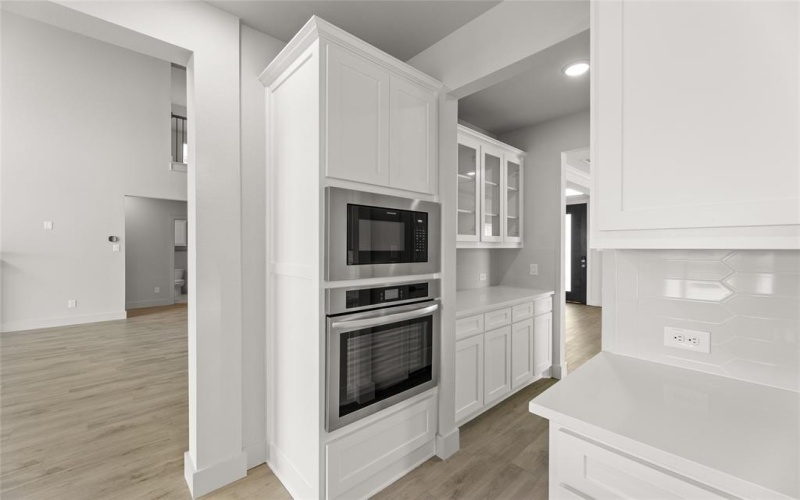 3743 Milwaukee Avenue, Midlothian, TX 76065, 5 Bedrooms Bedrooms, ,5 BathroomsBathrooms,Residential,For Sale,3743 Milwaukee Avenue,20803471