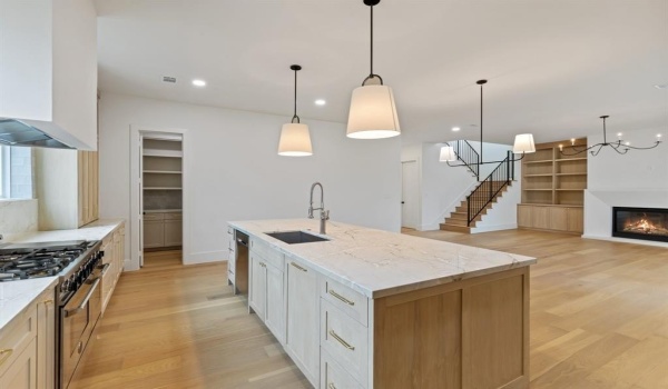 6459 Fisher Road, Dallas, TX 75214, 5 Bedrooms Bedrooms, ,5 BathroomsBathrooms,Residential,For Sale,6459 Fisher Road,20803566