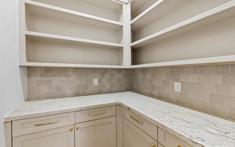 6459 Fisher Road, Dallas, TX 75214, 5 Bedrooms Bedrooms, ,5 BathroomsBathrooms,Residential,For Sale,6459 Fisher Road,20803566
