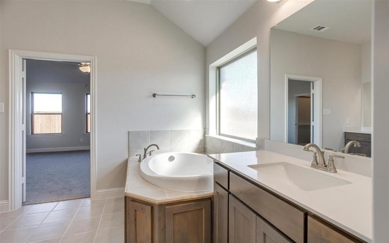 533 Sanctuary Drive, Waxahachie, TX 75165, 4 Bedrooms Bedrooms, ,2 BathroomsBathrooms,Residential,For Sale,533 Sanctuary Drive,20803576