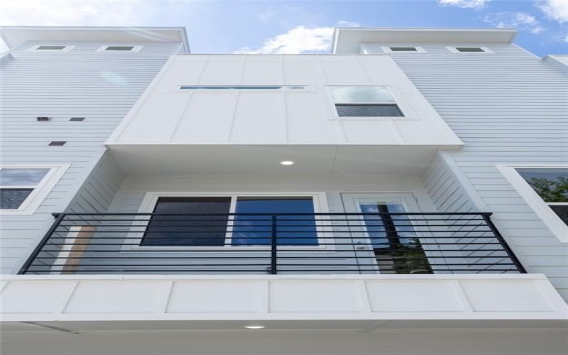 1004 Travis Avenue #4 UNITS, Fort Worth, TX 76104, ,9 BathroomsBathrooms,Residential,For Sale,1004 Travis Avenue,20803587