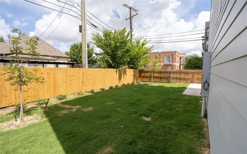 1004 Travis Avenue #4 UNITS, Fort Worth, TX 76104, ,9 BathroomsBathrooms,Residential,For Sale,1004 Travis Avenue,20803587